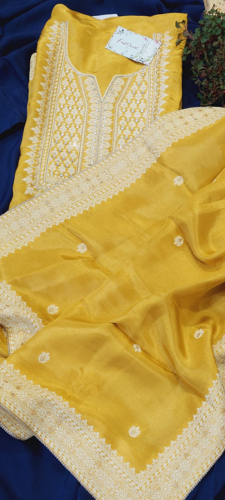 Golden Radiance in Crepe
