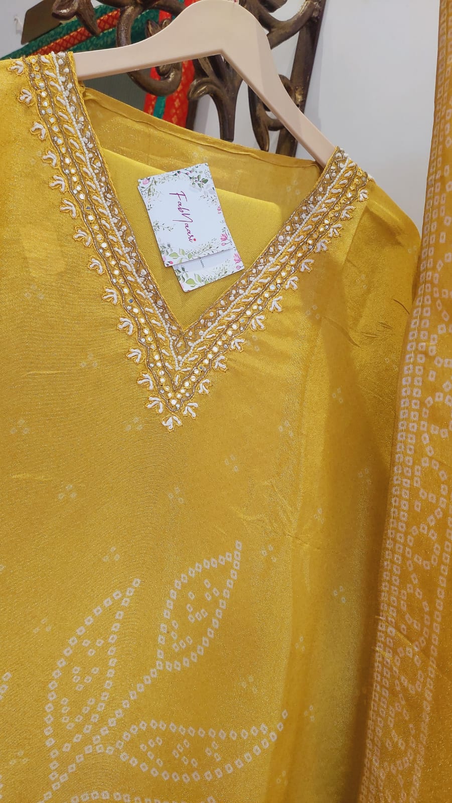 Shimmer Bandhani Crepe