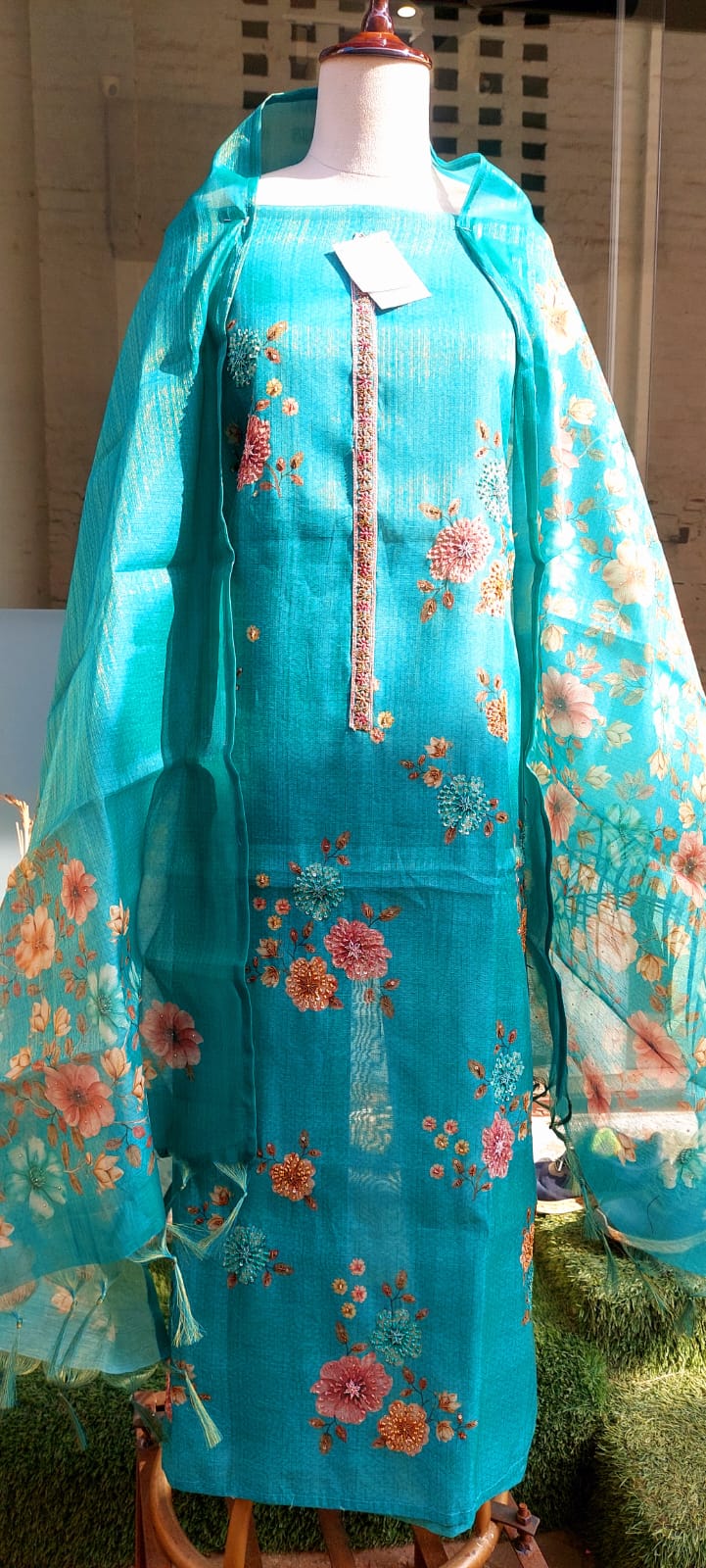 ShimmerKnot Kota Charm