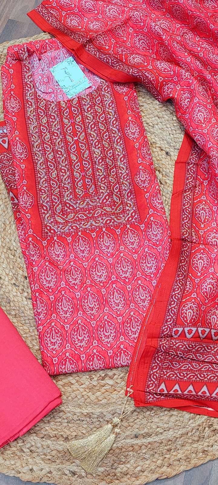 Graceful Muslin