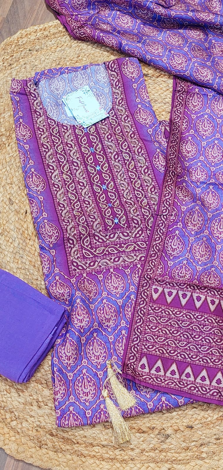 Graceful Muslin